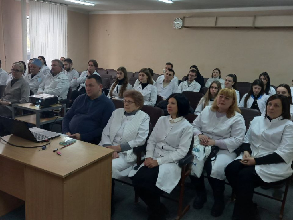2.11.2023 Підсумкова клінічна конференція слухачів циклу спеціалізації "Терапевтична стоматологія"