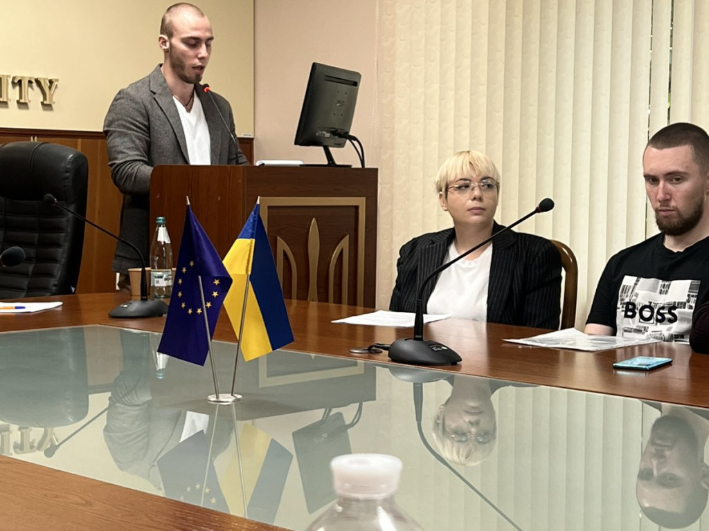 Всеукраїнська науково-практичній конференції лікарів-інтернів «Актуальні питання клінічної медицини» 22 травня 2025 р.  секція «Стоматологія»
